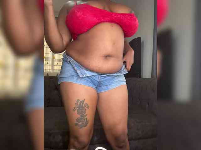 KinkyArya webcam