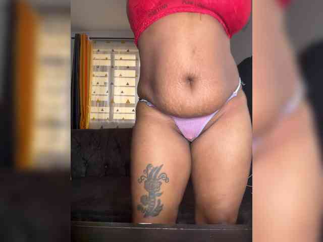 KinkyArya