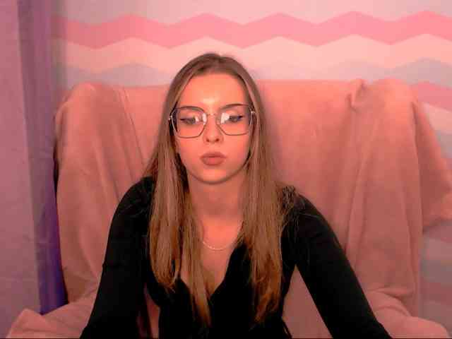 AliceLovelly webcam