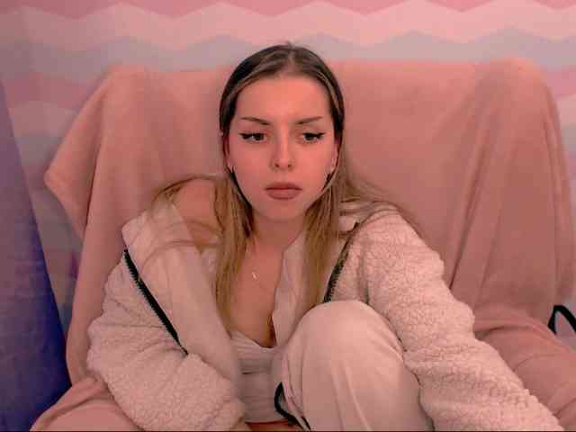 AliceLovelly webcam