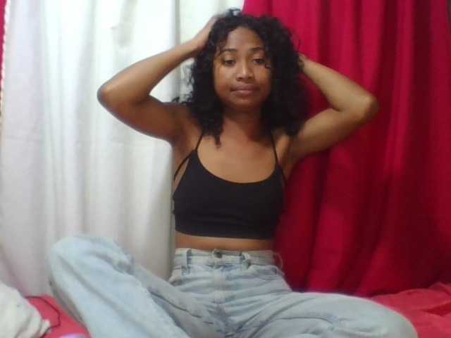 ERICAHJS live cam on BongaCams