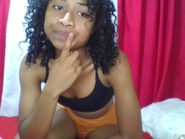 ERICAHJS live cam on BongaCams