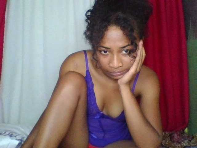 ERICAHJS live cam on BongaCams