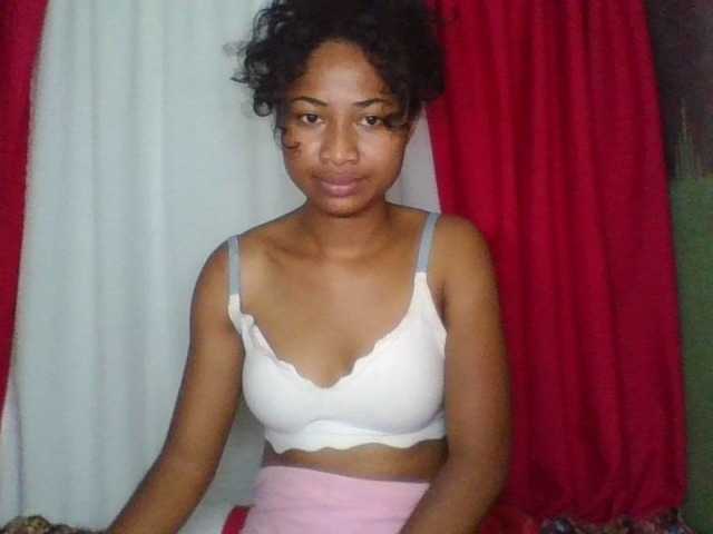 ERICAHJS live cam on BongaCams
