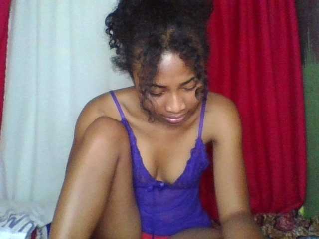 ERICAHJS live cam on BongaCams