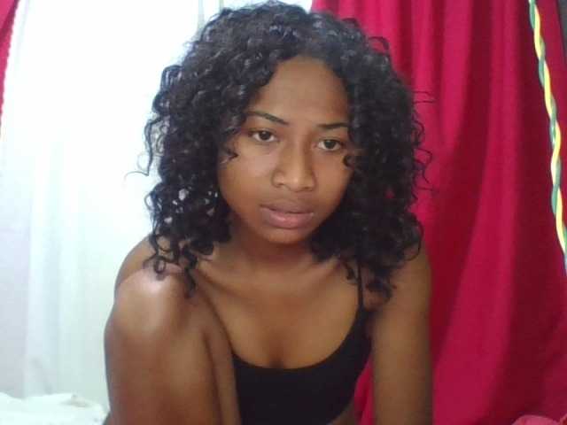 ERICAHJS live cam on BongaCams