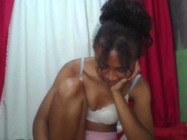 ERICAHJS live cam on BongaCams