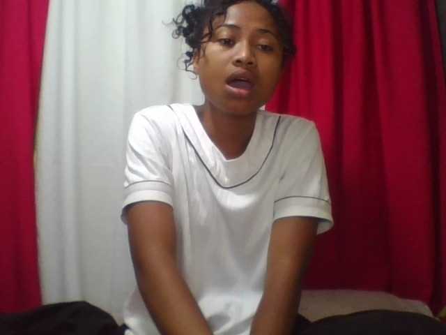 ERICAHJS live cam on BongaCams