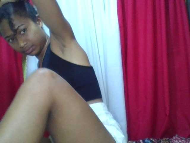 ERICAHJS live cam on BongaCams
