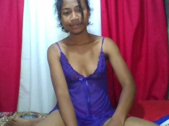 ERICAHJS live cam preview