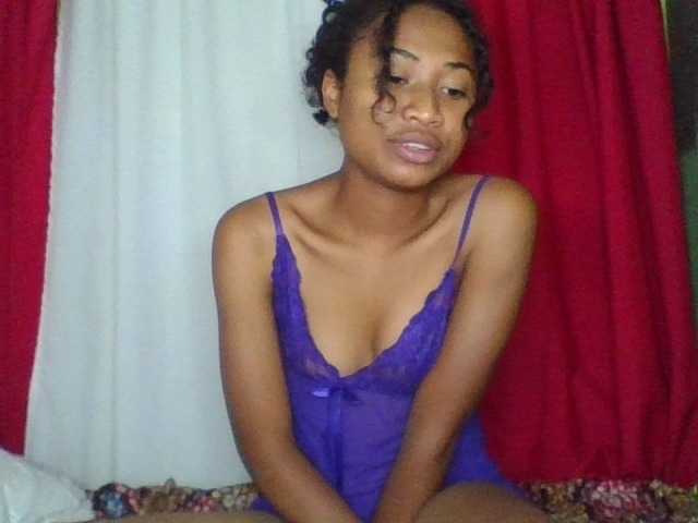 ERICAHJS live cam on BongaCams