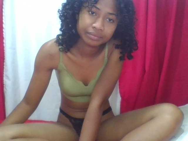 ERICAHJS live cam on BongaCams