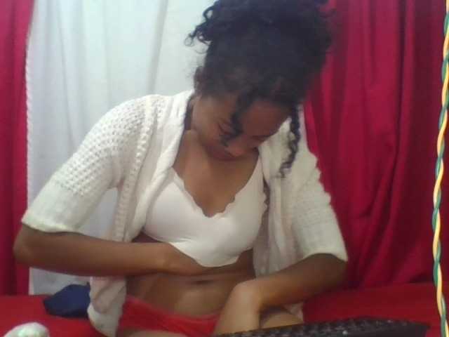 ERICAHJS live cam on BongaCams