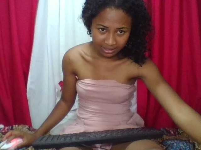 ERICAHJS live cam on BongaCams