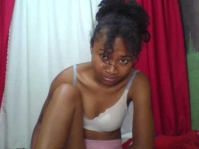 ERICAHJS live cam on BongaCams