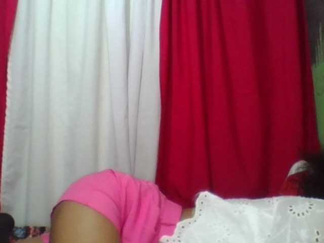 ERICAHJS live cam preview