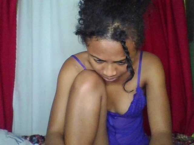 ERICAHJS live cam on BongaCams