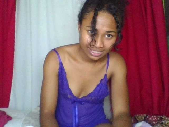 ERICAHJS live cam on BongaCams