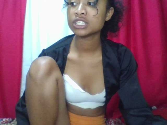 ERICAHJS live cam on BongaCams