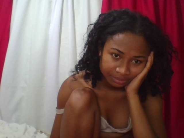 ERICAHJS live cam on BongaCams
