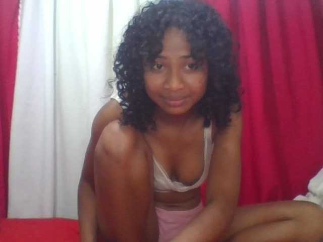 ERICAHJS live cam on BongaCams
