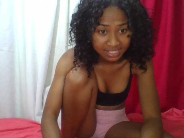 ERICAHJS live cam on BongaCams