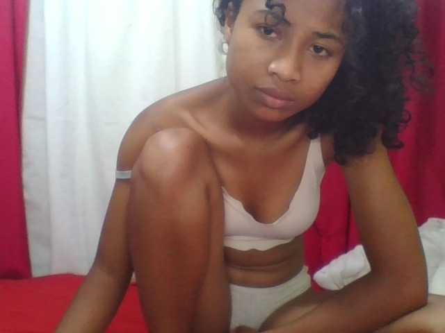 ERICAHJS live cam on BongaCams