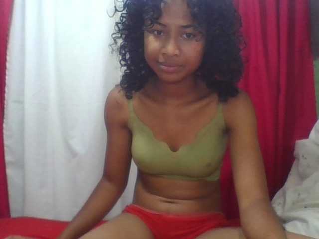 ERICAHJS live cam on BongaCams