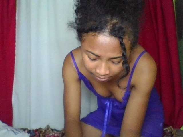 ERICAHJS live cam on BongaCams