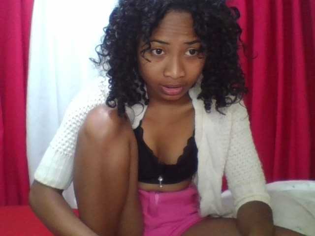 ERICAHJS, en directo ahora en BongaCams