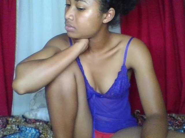 ERICAHJS live cam on BongaCams