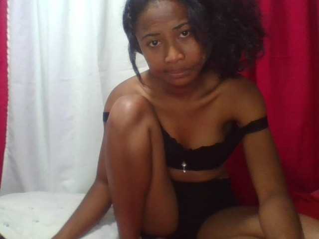 ERICAHJS live cam on BongaCams