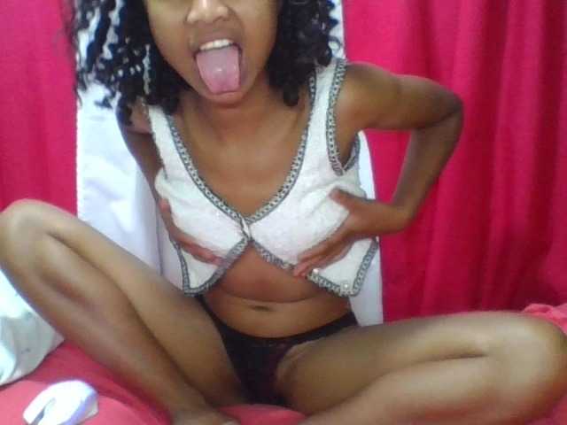 ERICAHJS live cam on BongaCams
