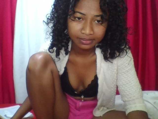 ERICAHJS, live now on BongaCams