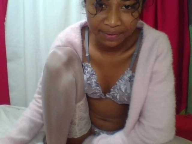 ERICAHJS live cam preview