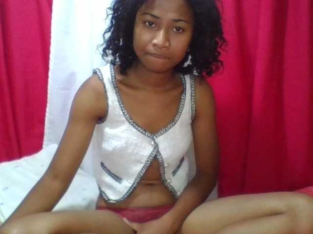 ERICAHJS live cam on BongaCams