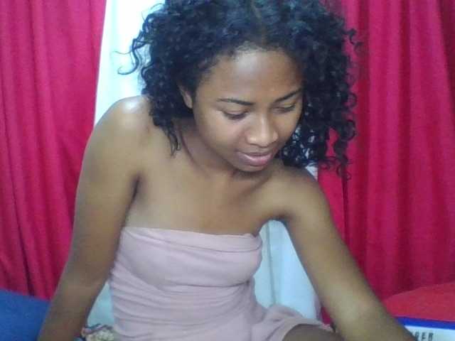 ERICAHJS live cam on BongaCams