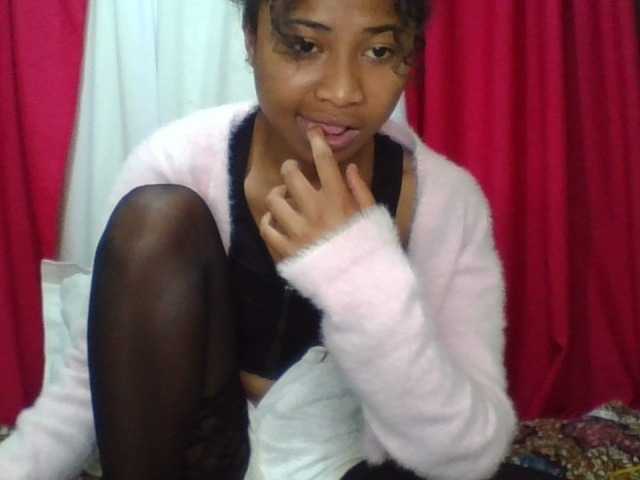 ERICAHJS live cam on BongaCams