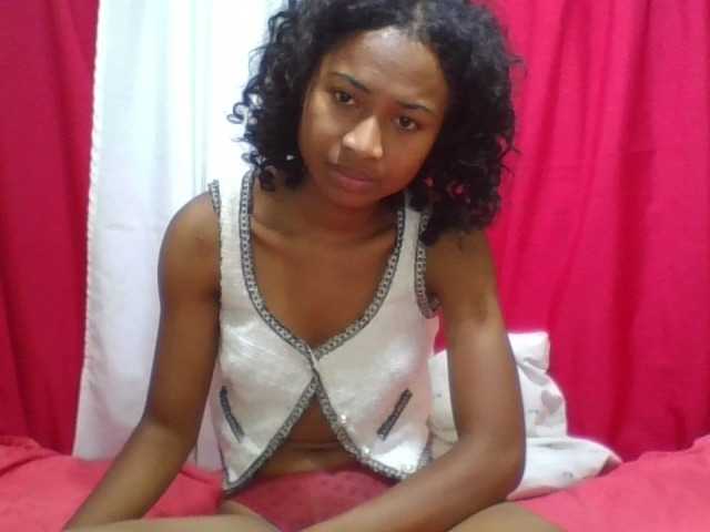 ERICAHJS live cam on BongaCams