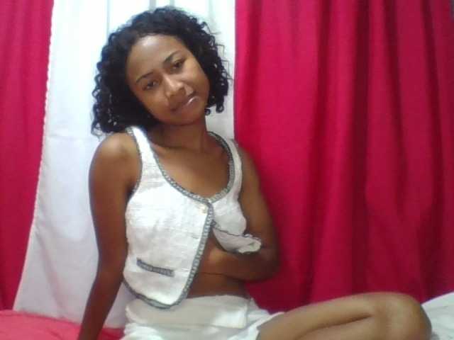ERICAHJS live cam on BongaCams