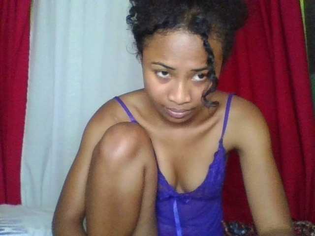 ERICAHJS live cam on BongaCams