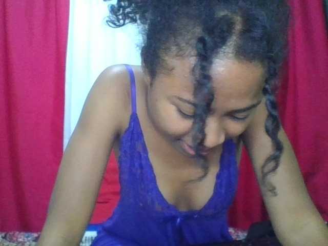 ERICAHJS live cam on BongaCams
