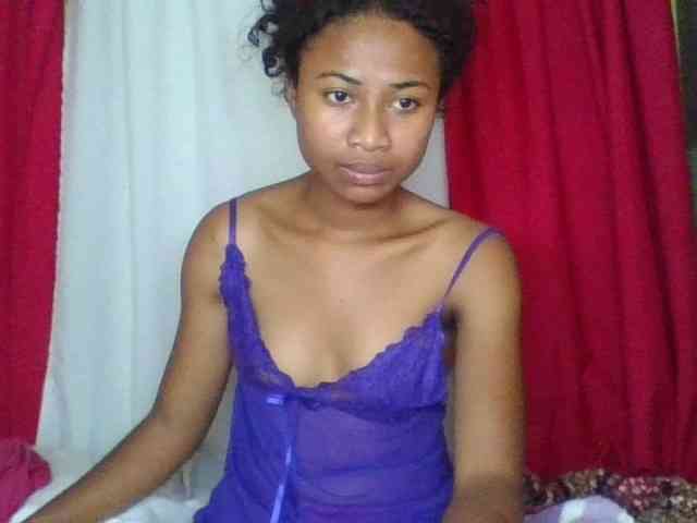 ERICAHJS webcam