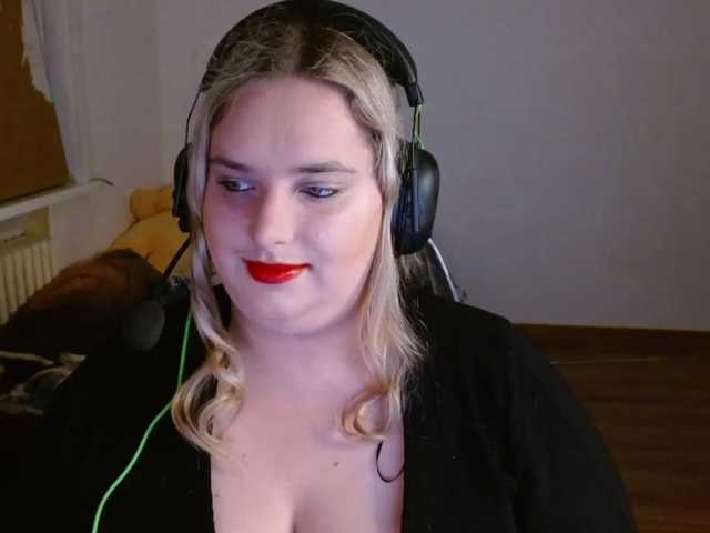 KitsuneAiko webcam bongacams model stream image