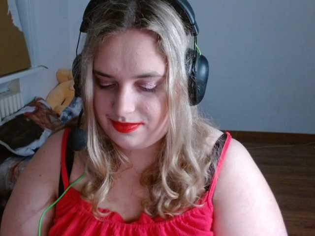 KitsuneAiko live cam on BongaCams