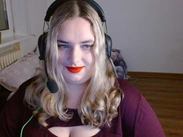 KitsuneAiko live cam on BongaCams