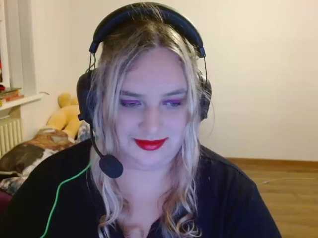 KitsuneAiko live cam on BongaCams