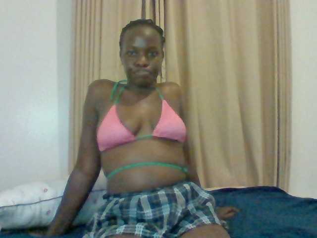 Assyfav1 live cam on BongaCams
