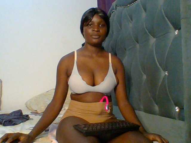 MelaninAngels1 live cam on BongaCams