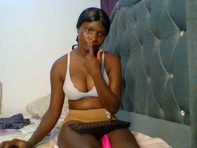 MelaninAngels1 live cam on BongaCams